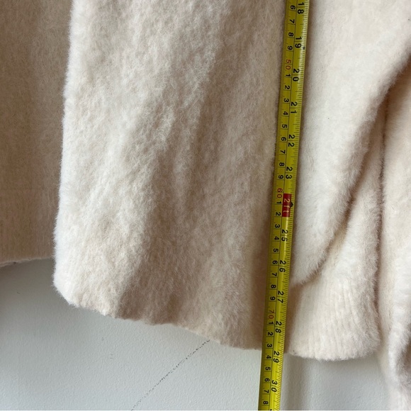 Aerie Oversized Fuzzy Knit Crewneck Sweater Cream Ivory Size XL Holiday Cozy - Picture 6 of 9
